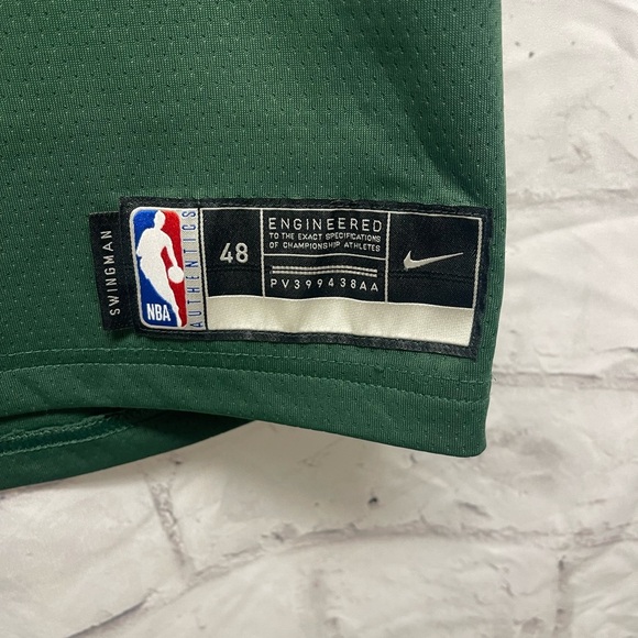Nike NBA Antetokounmpo Milwaukee Bucks Dri-FIT Icon Edition Jersey - Picture 2 of 4